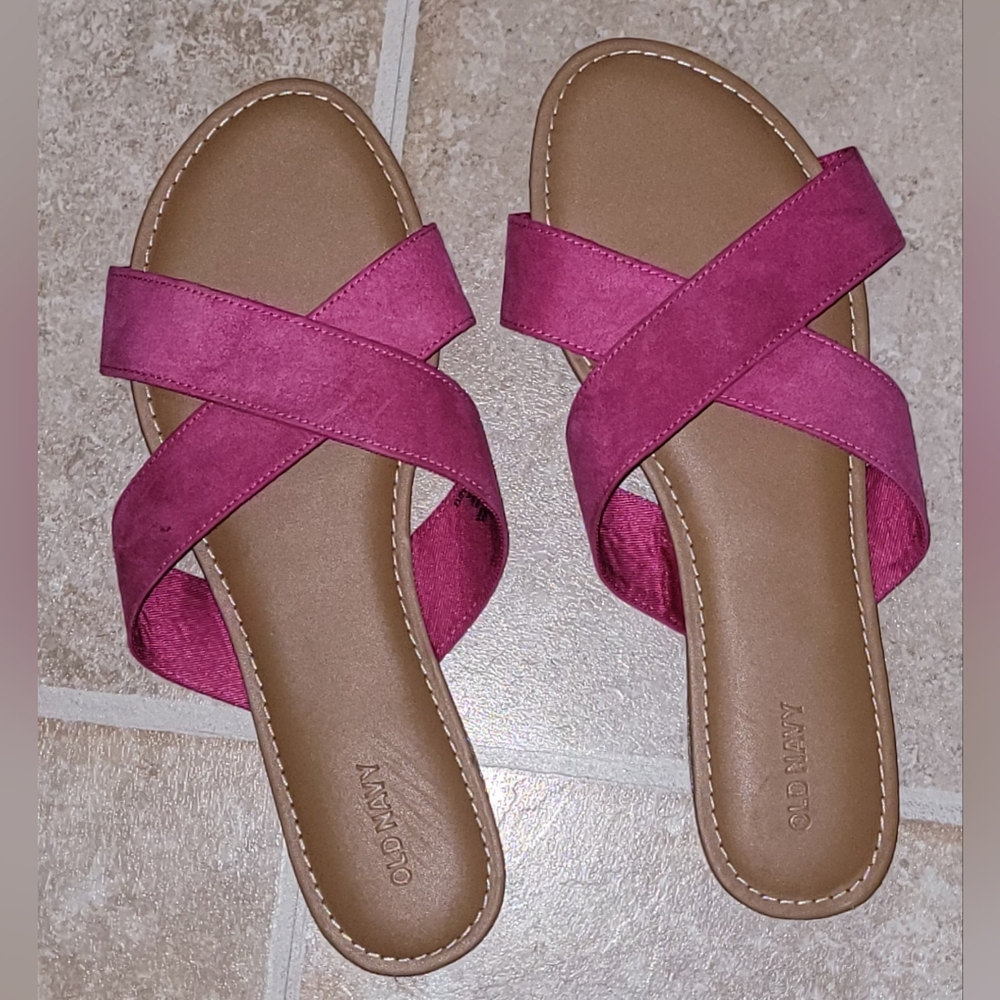 Old Navy slide sandals 10